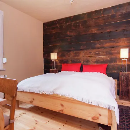 Prázdninový dům Detached Cozy Holiday With Spacious Garden, Balcony And Terrace *