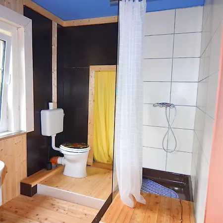 Prázdninový dům Detached Cozy Holiday With Spacious Garden, Balcony And Terrace *
